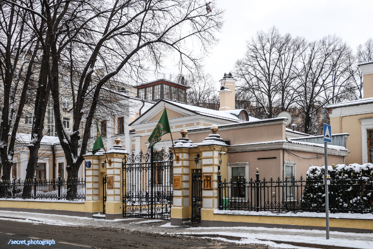 Едем в Чистый», или Где в Москве живут и работают патриархи всея Руси |  Тайный фотограф Москвы | Дзен