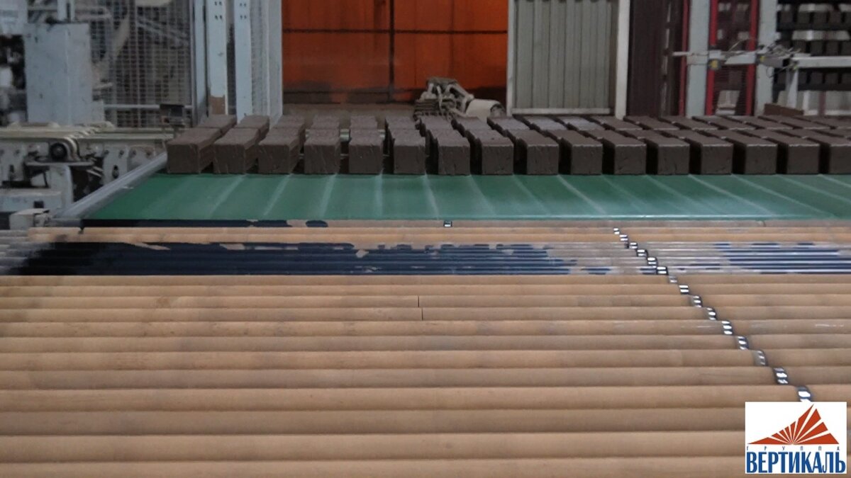 Мазуровский кирпичный завод. Дубенский район мордовия кирпичный завод. Сортировщик кирпича. Рабочие кирпичного завода. Рабочие кирпичного завода.