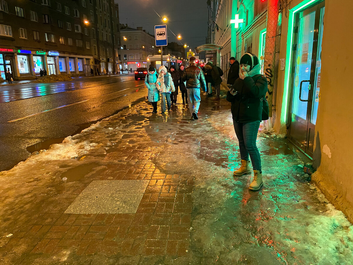 растает ли снег выпавший сегодня. выпал первый снег и вот. снег в новокузнецке. москва 2022 16. финский снег.