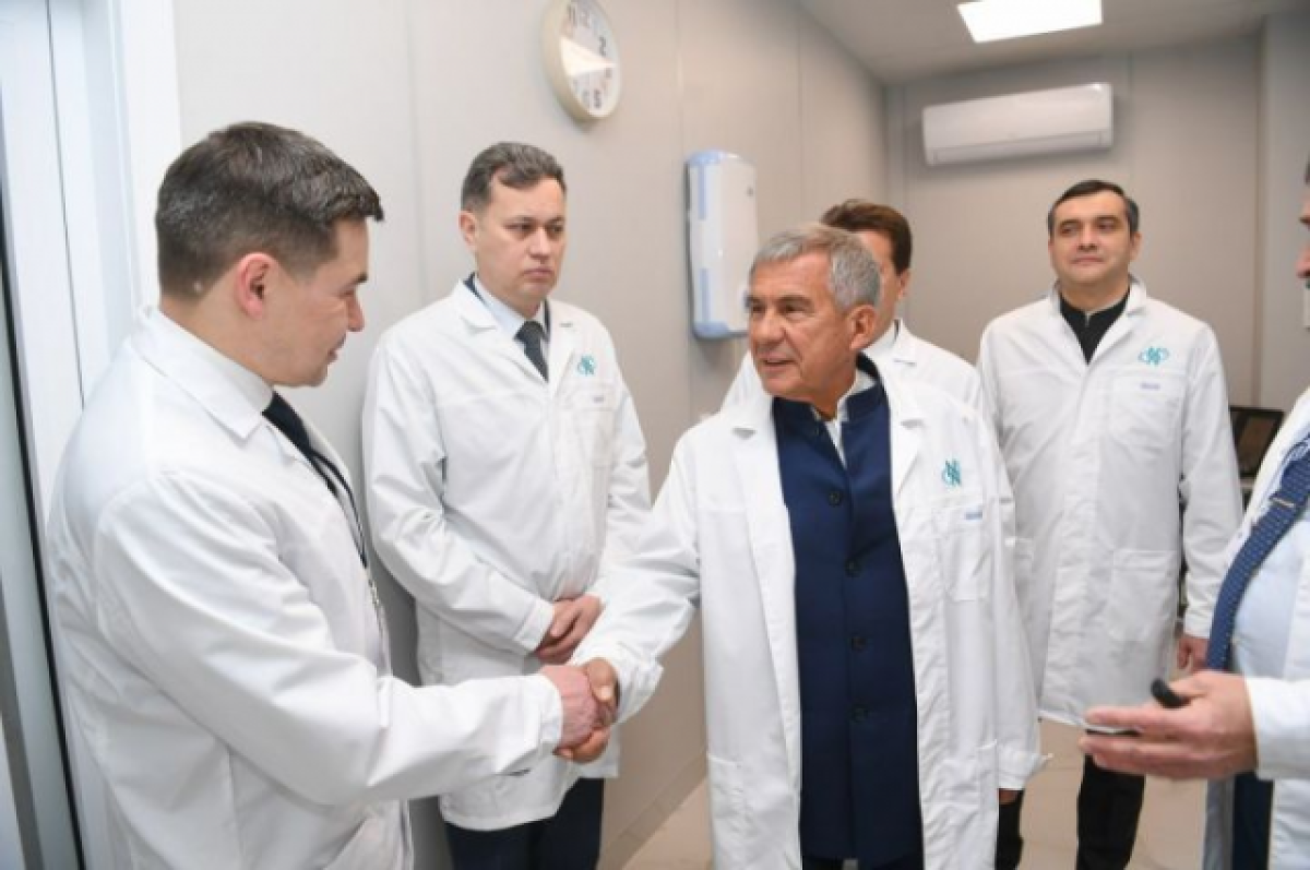   Минниханов посетил открытие нового медицинского центра в Казани
