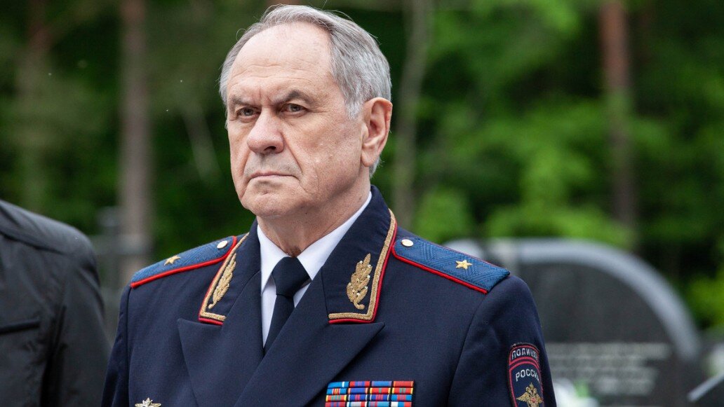 Шеф новый мужская работа. Повар повар. Повар повар. Шеф новый мужская работа. Повар фото.