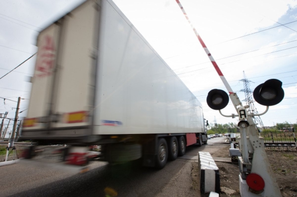    Две аварии произошли на железнодорожных переездах в Карелии