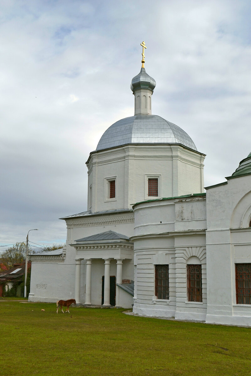 Основной объём храма.