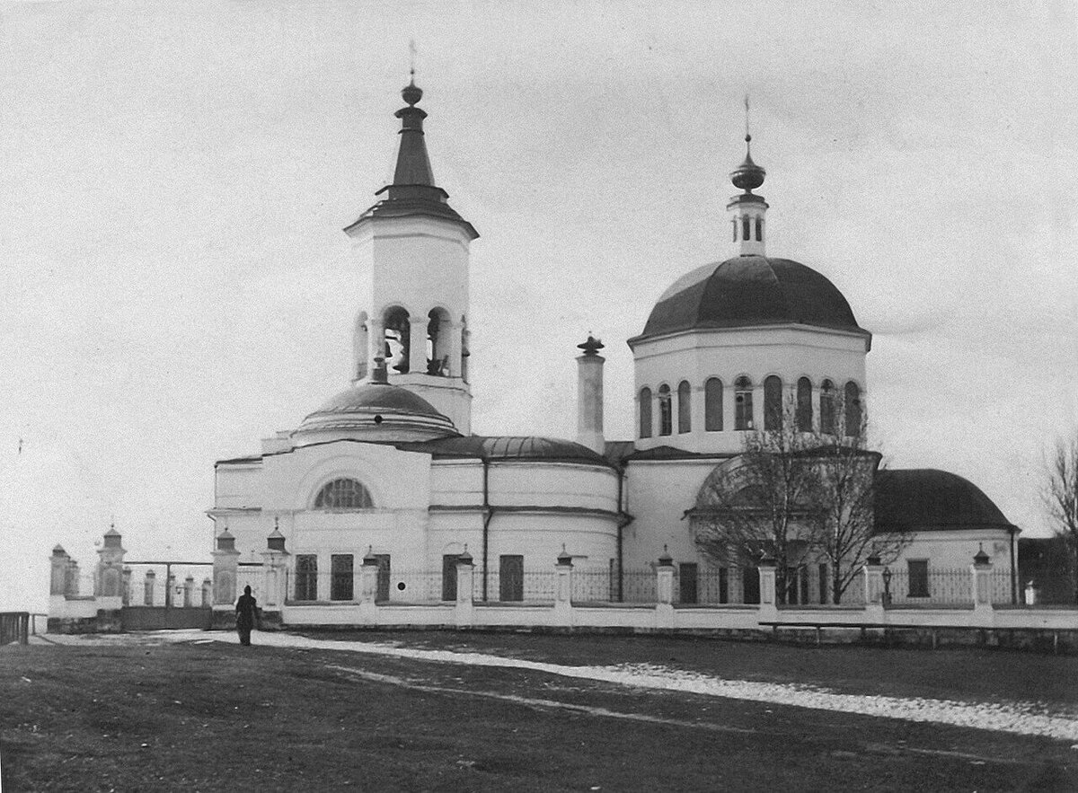 Храм всех святых в городе Серпухов