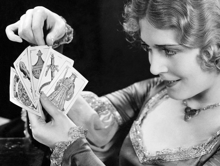 5 лучших раскладов для карт Таро на чувства мужчины (схема и описание) часть 2