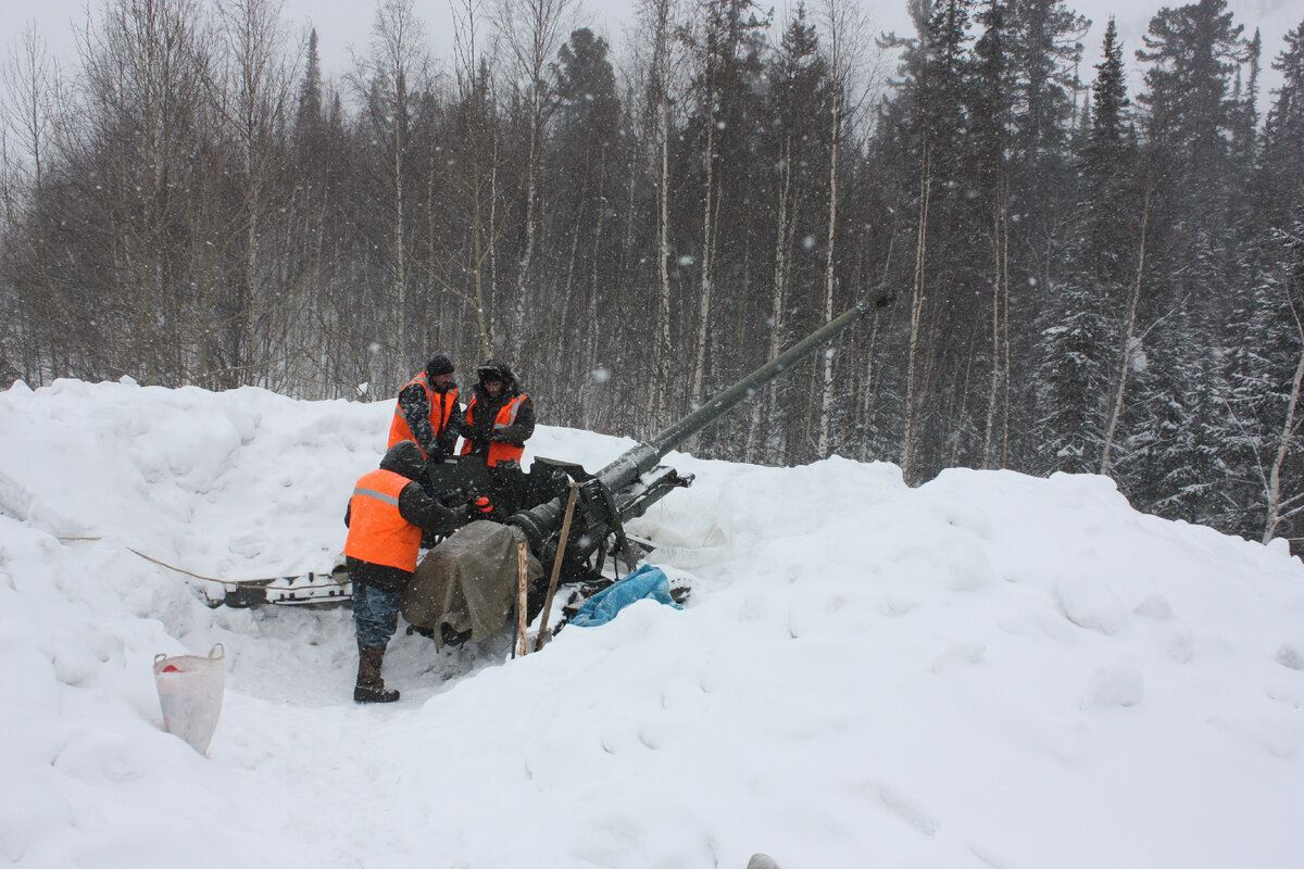 Трагедия в норильске сход лавины. Лавина в домбае 2022. Сход лавины в норильске. Avalanche, avalanche, avalanche. Лавина в норильске.