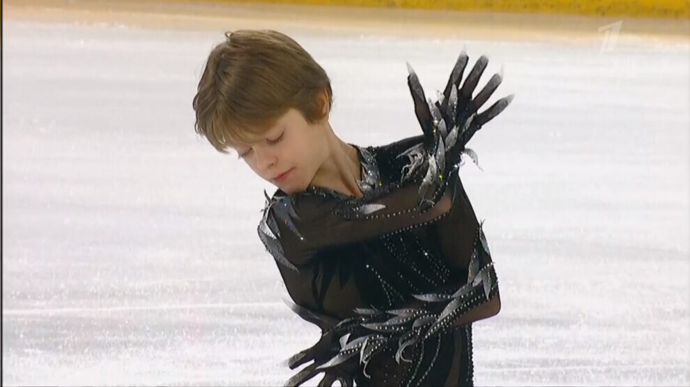    Арсений Федотов в 14 лет лучше всех прыгает. Фото: стоп-кадр прямого эфира «Первого канала»