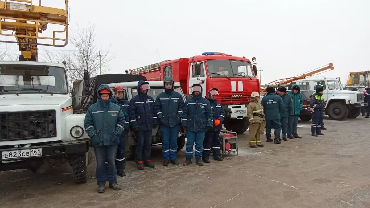     Климатический фактор, а также общая изношенность сетей стали главными причинами частых отключений света в Ростовской области этой зимой, рассказали «Городу N» в АО «Донэнерго».