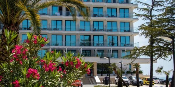 «Лучезарный Лоо» апарт-отель 4*