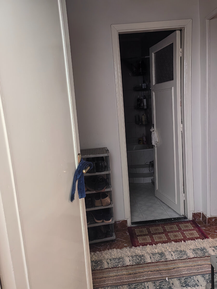 Если не пишет значит. Очень давно уже говорят. Юморные статусы. Где можно найти стихи. Самое важное в жизни цитаты.