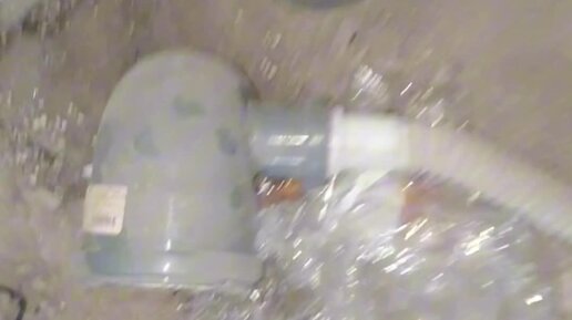 Разморозка пластиковых труб водоснабжения. Отогрев труб водоснабжения. Отогрев канализации в частном доме. Перемерзла канализация в частном доме. Разморозить трубы водопровода в частном доме.