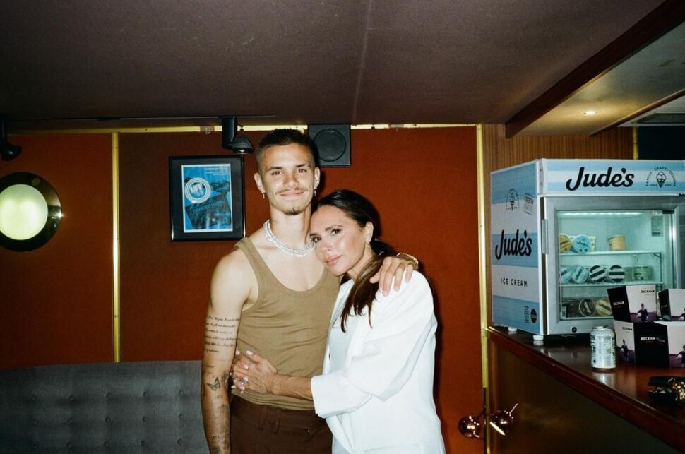 
Виктория Бекхэм с сыном