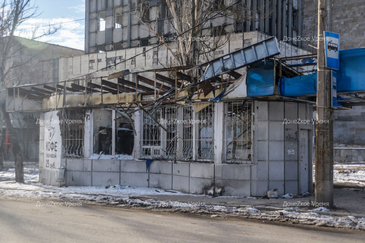 Все здания разрушены, жизнь замерла