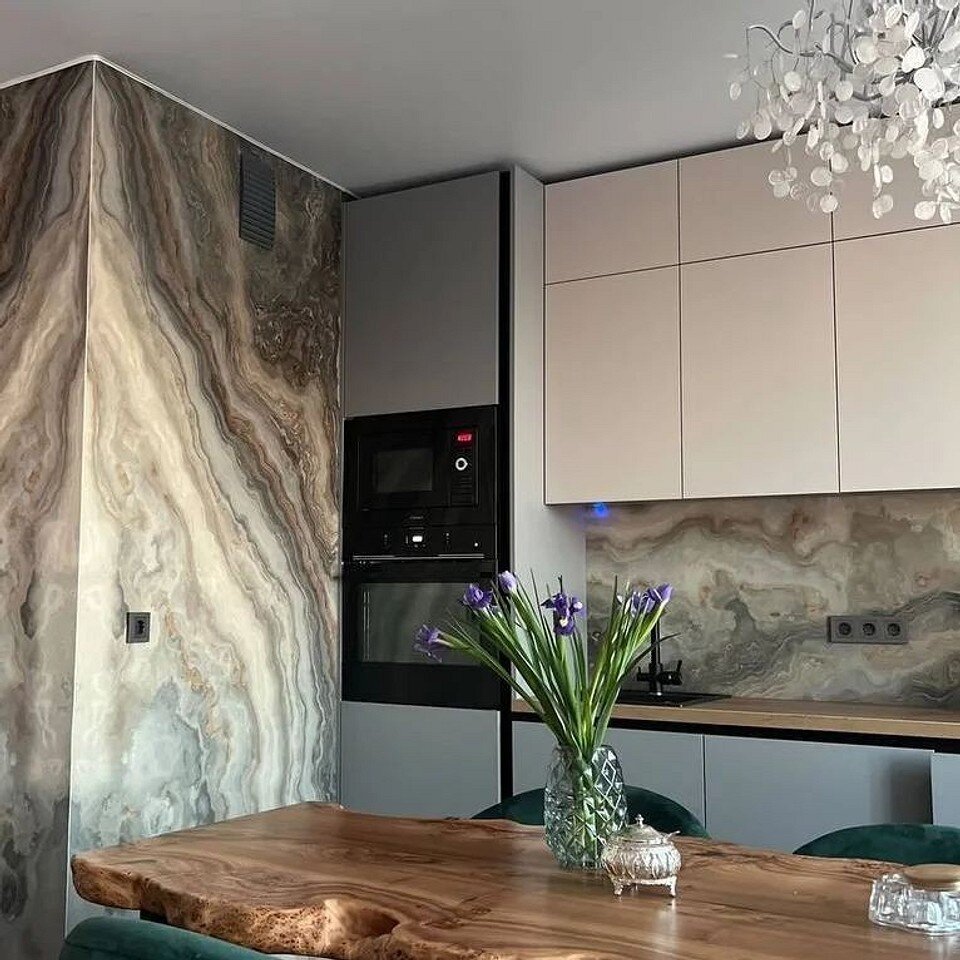 сочетание мрамора и дерева. камень и дерево в интерьере ванной. бетон и дерево в интерьере. мрамор в интерьере квартиры. мрамор и дерево в интерьере ванной.