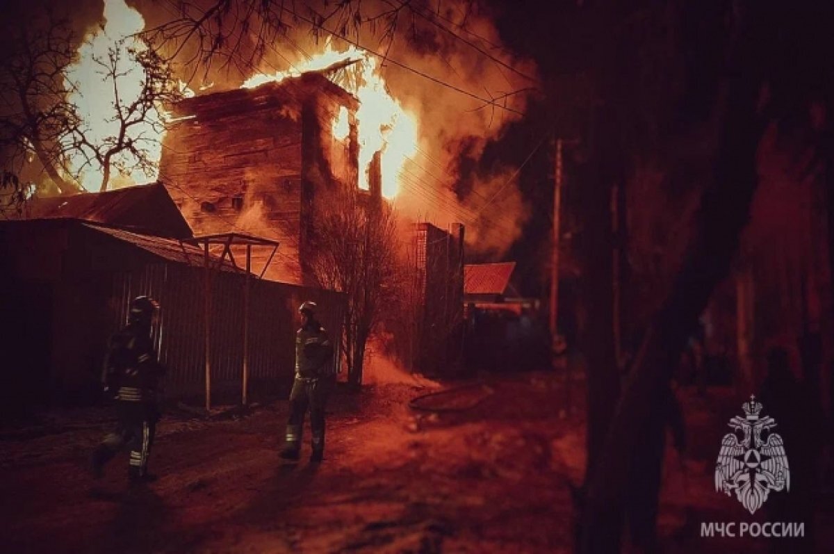    В пожаре на Донбасской в Астрахани обнаружено еще двое погибших