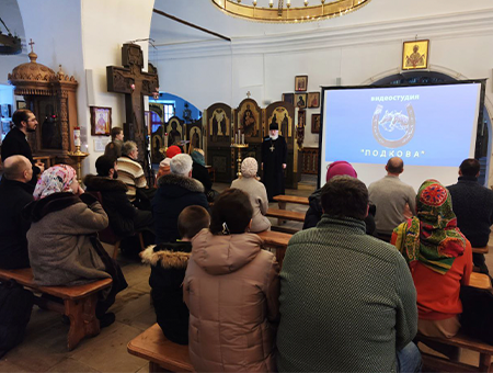 18 декабря 2022 года на Китайском подворье в Москве состоялся просмотр фильма памяти недавно почившего режиссера Нины Соболевой "Кресты и звезды Порт-Артура"