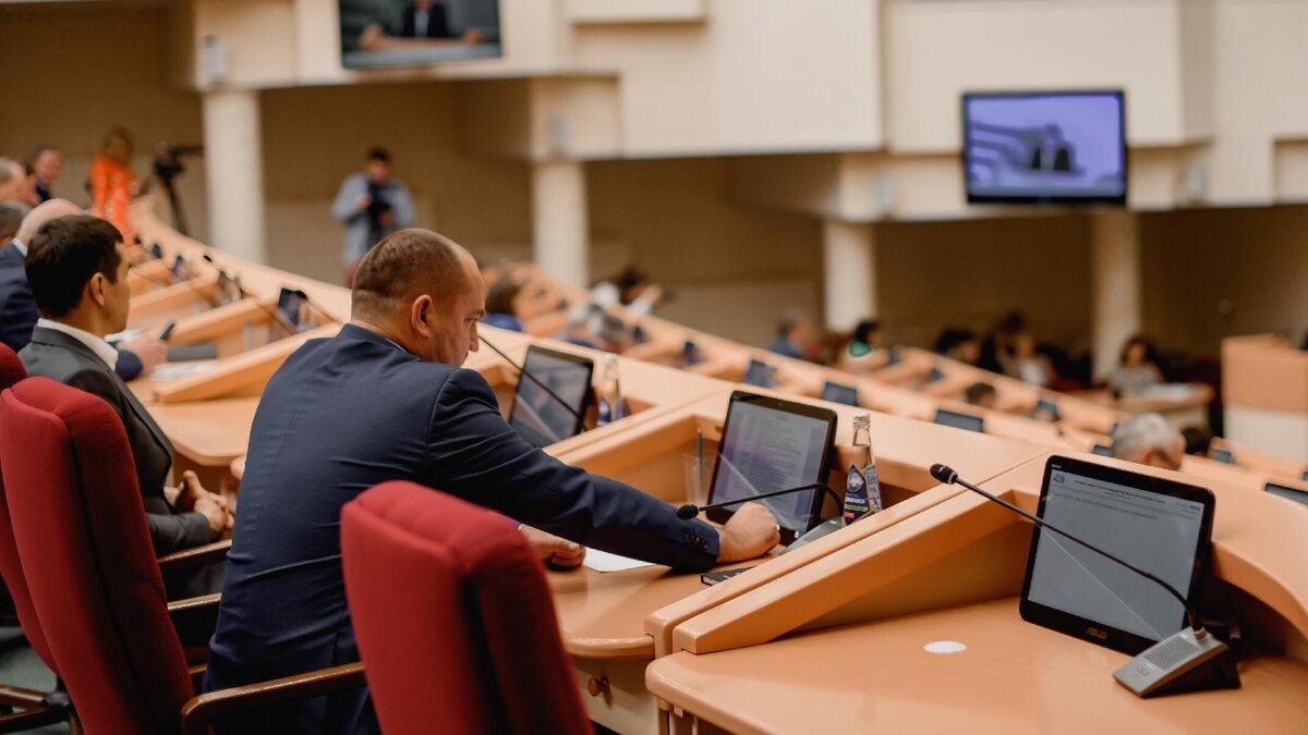    Калинин прокомментировал поправки о налоговом вычете для инвесторовНовости Саратова и области – Сетевое издание «Репортер64»