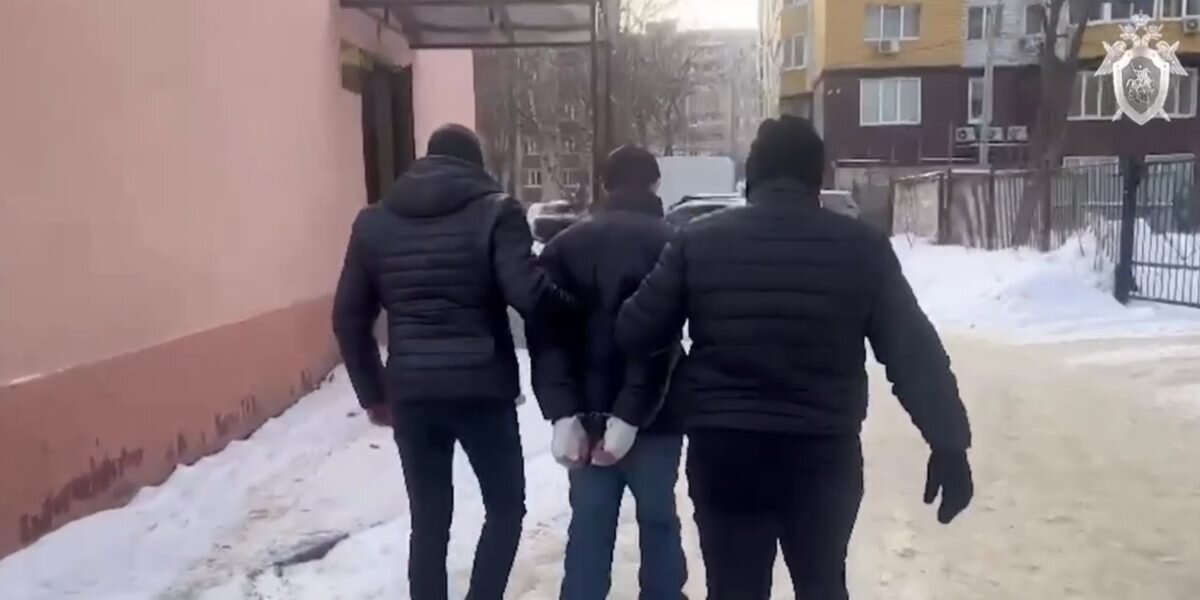 Суд в Воронеже отправил в СИЗО обвиняемого в убийстве 17-летней девушки ...