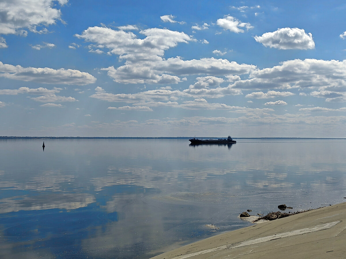 спирит радар духи. призраки в реальной жизни. приложение где показывают призраки. снэпчат аватар. призрак приложение.