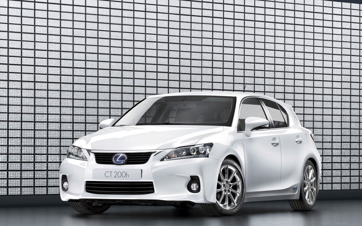 Стильный и надежный гибрид. Lexus CT 200h I за 1.5 миллиона рублей. Стоит  ли покупать в 2024 году ? | Разум Фримена | Дзен