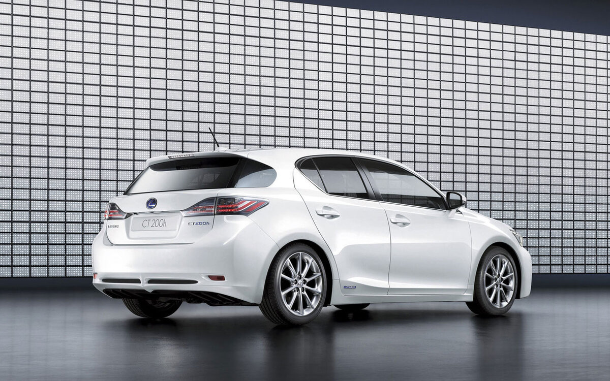 Надежные гибриды. Lexus Hybrid CT 200h. Лексус хэтчбек CT 200. Lexus гибрид ct200. Lexus ct200h 2011.