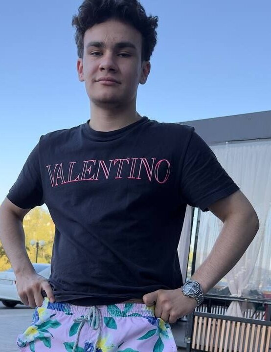 Сигнал гражданской обороны внимание всем передаётся. Сигнал количество людей. Какие сигналы имеют пешеходные светофоры. Памятка по сигналу внимание всем. Памятка оповещение населения о чрезвычайных ситуациях.