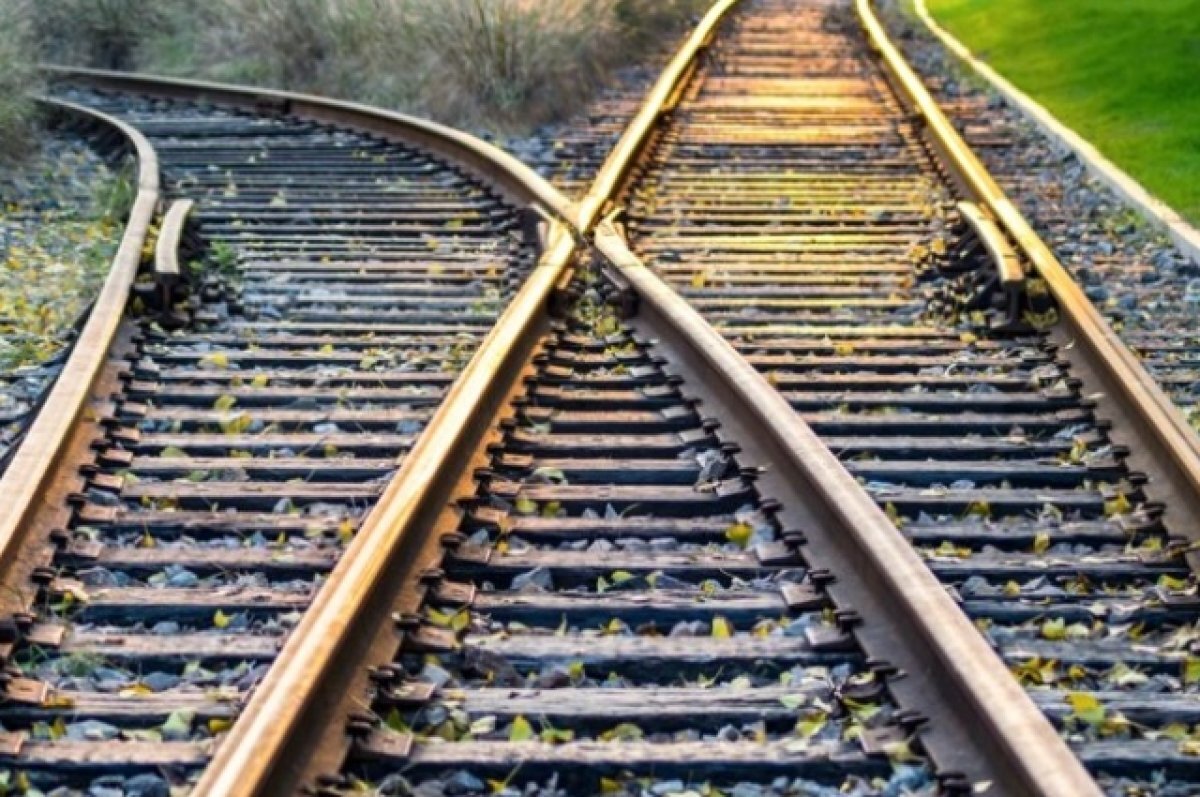    Под Краснодаром поезд насмерть сбил 15-летнюю девочку