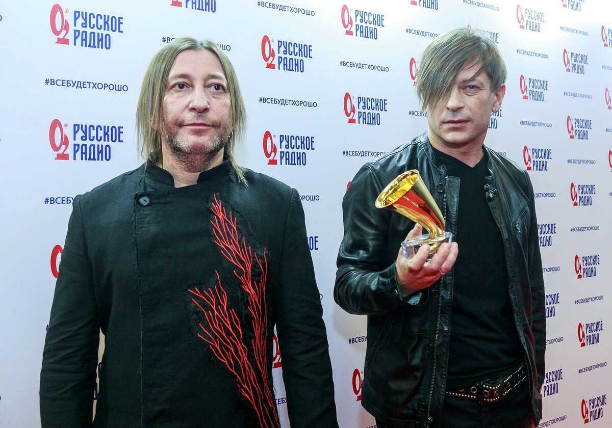 бабушка нина сериал слепая. ирина кравченко актриса слепая. ирина кравченко слепая. красивая девушка в платке. нормальная девушка.