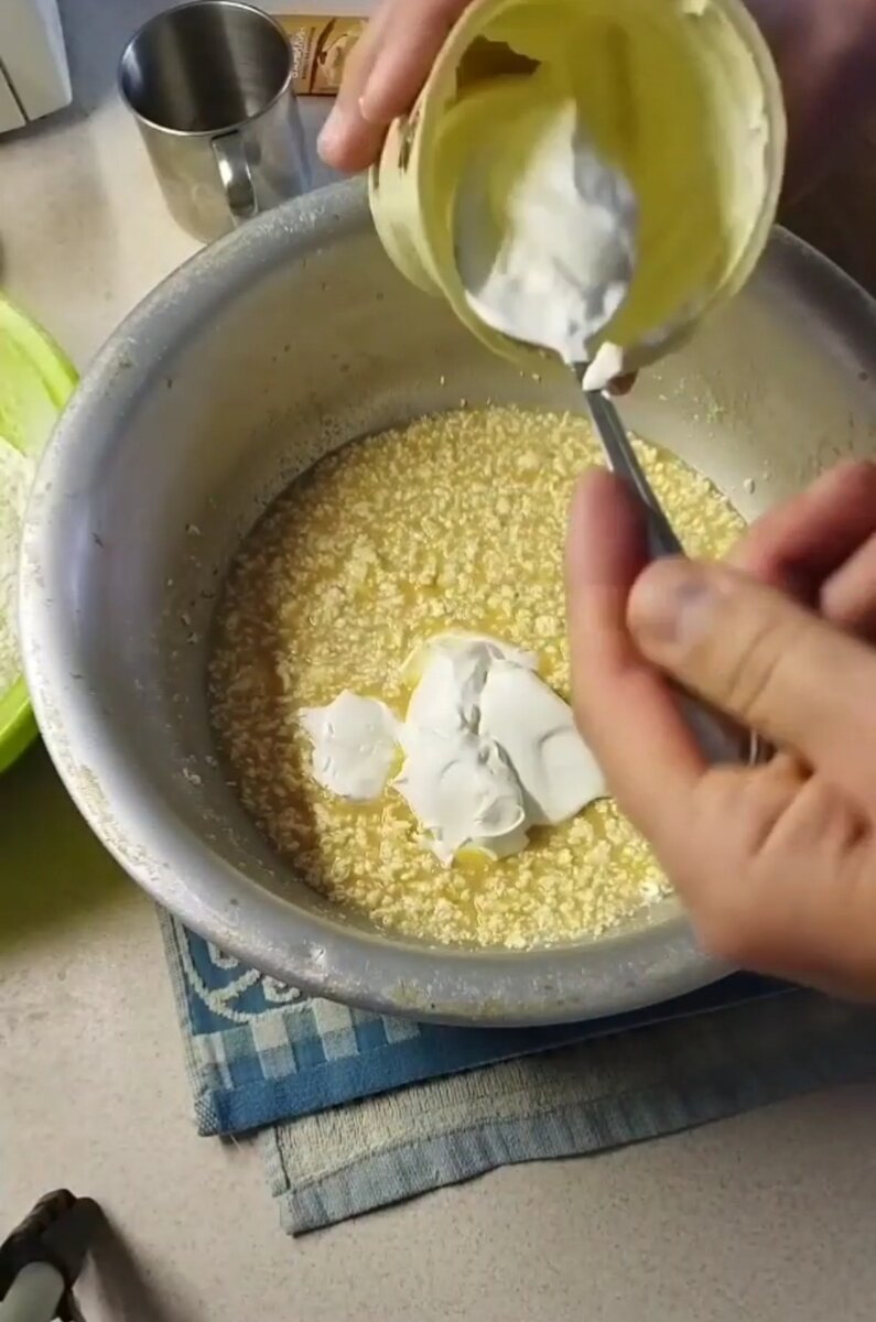 200 грамм воды это сколько миллилитров. мерный колпачок объемом 100 мл. 1 столовая ложка муки сколько грамм. 20 мл молока это. вес 100 мл воды в граммах.