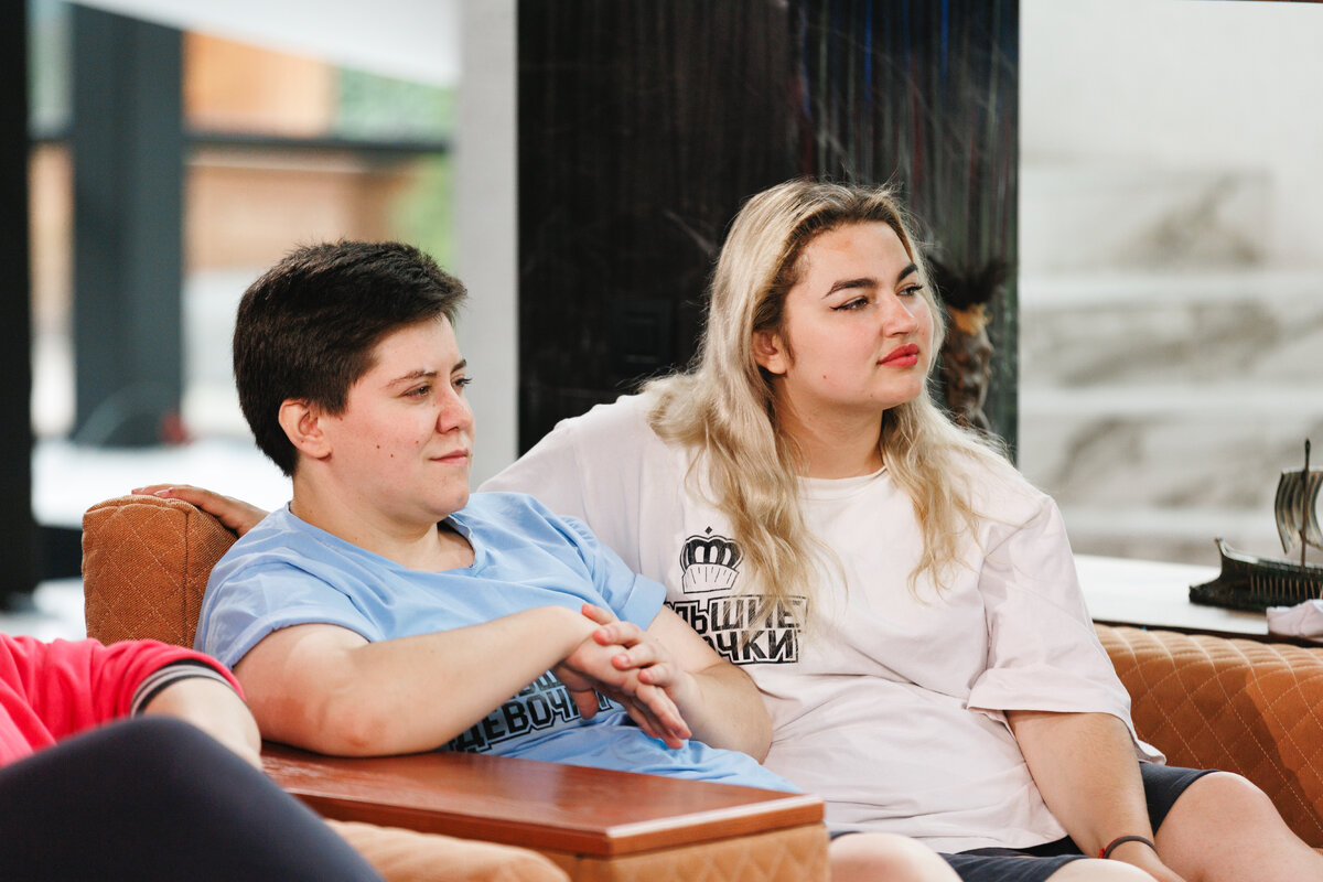 Про женщин которые изменяют. Девушки которые меняют парней как перчатки. Гордон левитт 500 дней лета. Цитаты про девушек которые изменяют. Если мужчина меняет женщин.