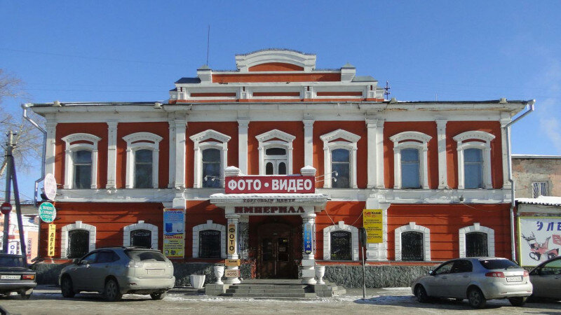     Здание на ул. Льва Толстого, 33 продают за долги. Открытые источники в Интернете.