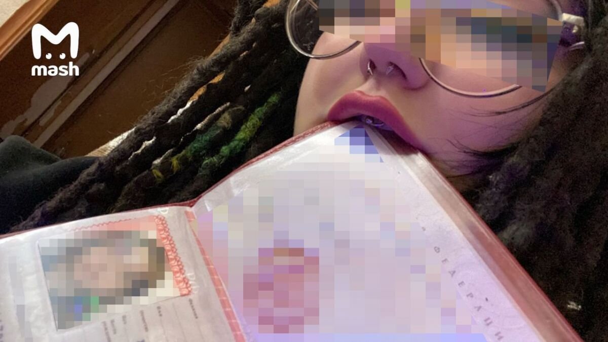 Первая не пишу. Когда написала бывшая. Переписки парня и девушки. После разрыва отношений. Может встретимся.