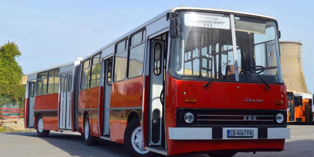 Музейный автобус "Икарус" в Софии