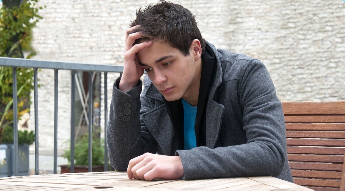 Старшая сестра. Старшие и младшие сестры. Старшая и младшая сестра. Как правильно сестренка. Девочка с младшим братом.