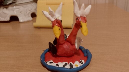 еда из полимерной глины для лпс. пластилиновые петы. украшение для петов. петы из пластилина. лпс из воздушного пластилина.