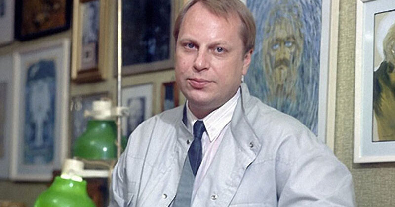 бегалки subway surfers. если бьёт дрянной драчун слабого м. что такое хорошо и что такое плохо. обижать слабого. иллюстрации бьет драчун слабого мальчишку.