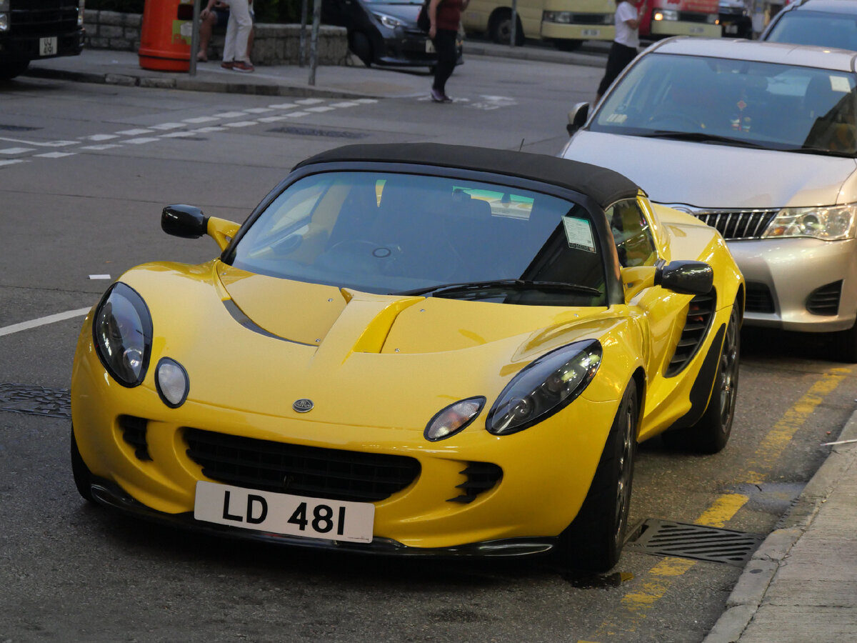 Lotus Elise Series 2. Лотус Элис желтый. Lotus Elise Green. Lotus Elise кузов. Фыа