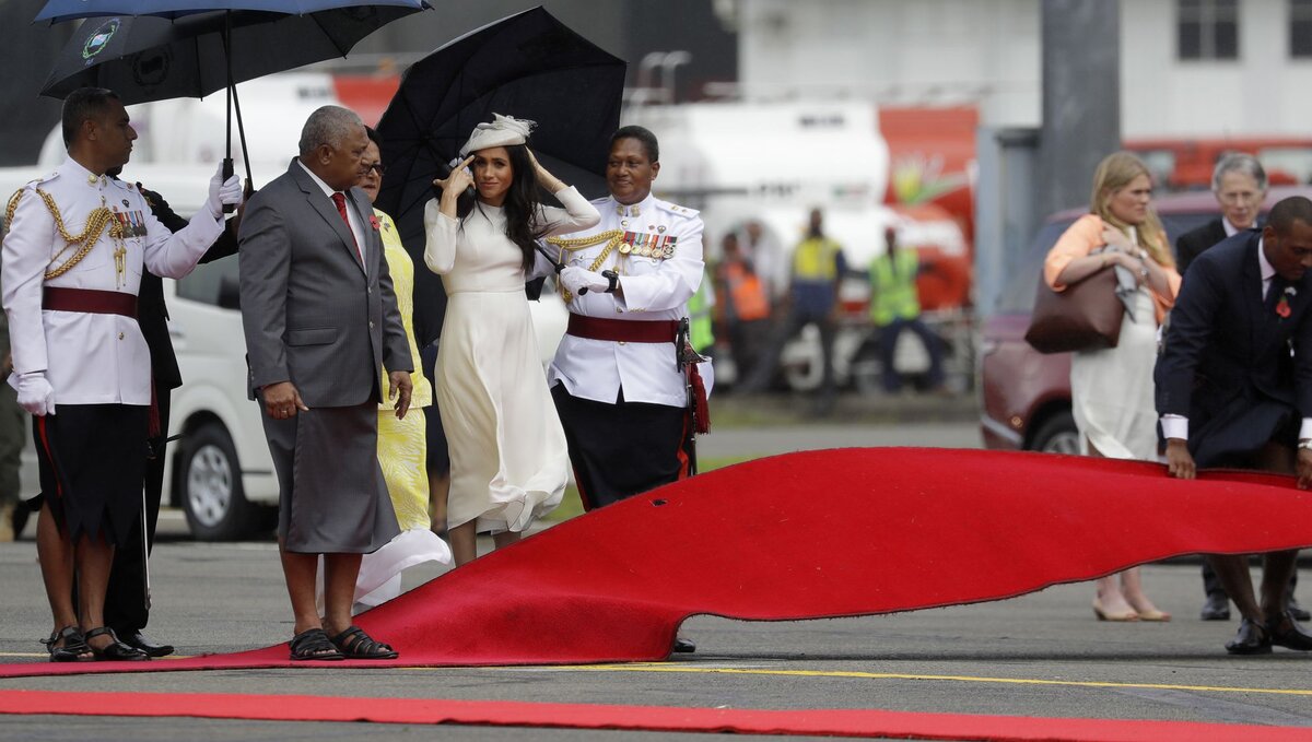 хочу на пенсию дзен. надоело, на пенсию хочу. хорошо жить в россии. анекдоты про пенсию. открытка поздравление с пенсией.