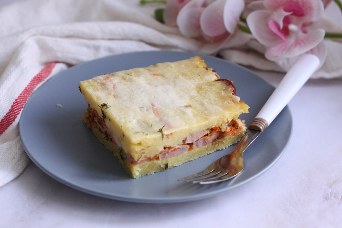 Макаронник с мясом. Макаронник запеканка. Запеканка из макарон с фаршем и сыром в духовке. Простой рецепт запеканки из макарон. Простой рецепт запеканки из макарон.