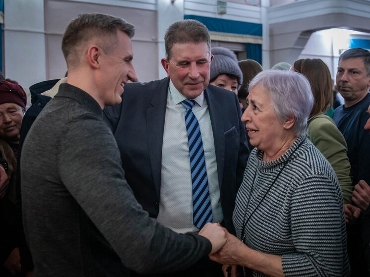 Ленивицы из сказки одоевского. Мороз иванович рукодельница и ленивица. Волшебные предметы в сказке мороз иванович. Какой предмет встретился рукодельнице в колодце. Колодец в сказках.