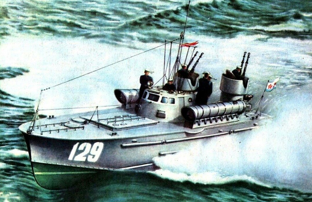 Капитан Юрченко служил на подобном катере