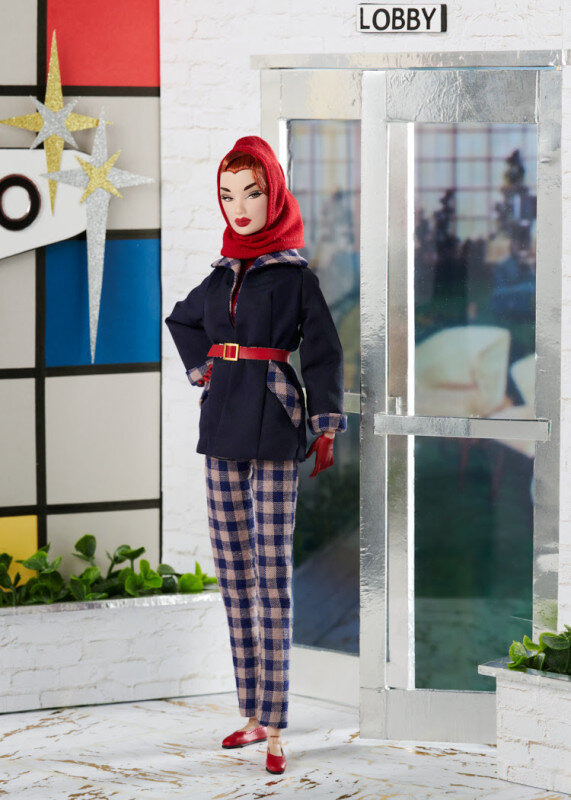 Современные модели одежды. Как называется новая коллекция. Одежда мода. Versace 2018. Женская одежда.