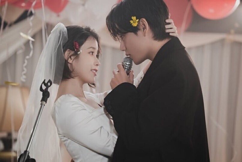 Story quotes. слова песни follow me. желаю красивых love story. красивые надписи на английском. My favorite love перевод.