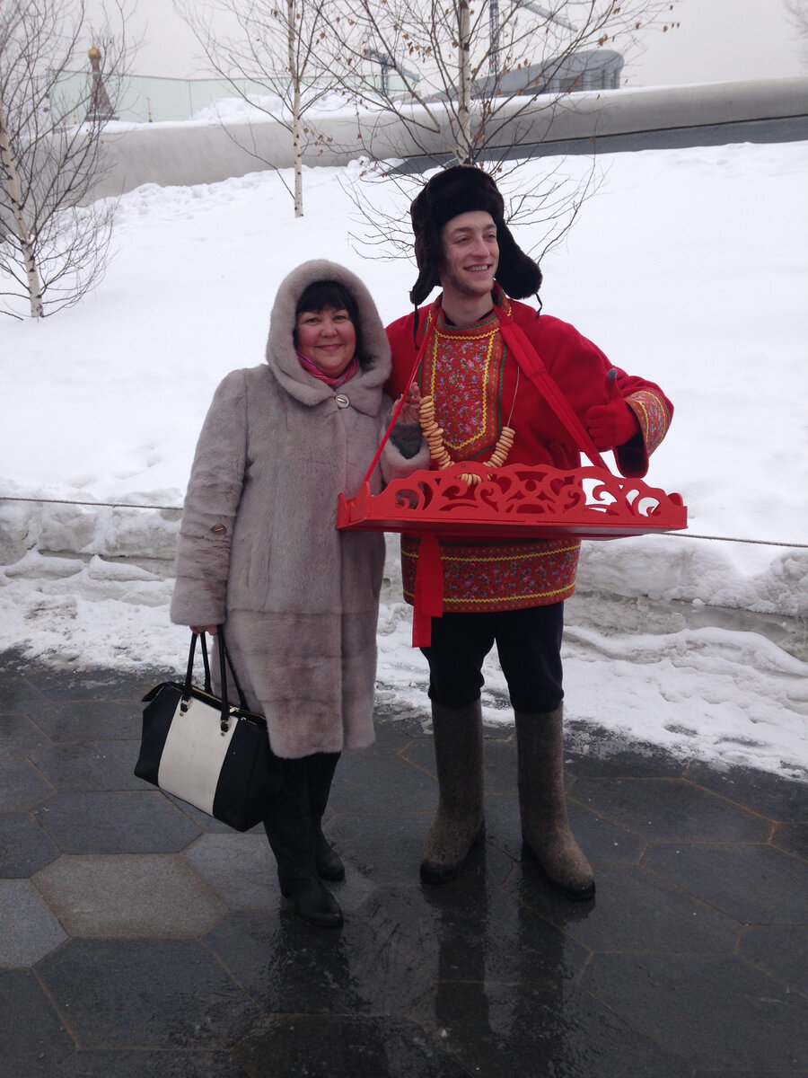 Я парке в парке Зарядье на Масленицу.