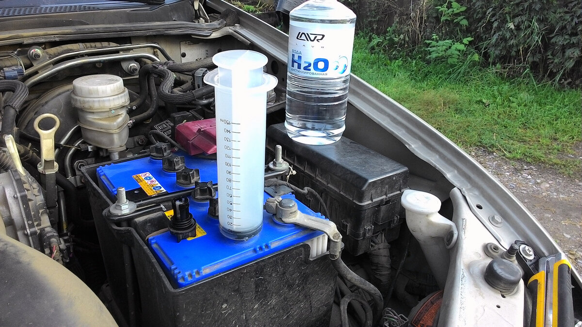 Напряжение аккумулятора 12 вольт автомобильного. Таблица заряда акб 12в. Должен автомобильного аккумулятора. % заряда акб таблица заряда. Аккумулятор автомобильный зарядка 12.