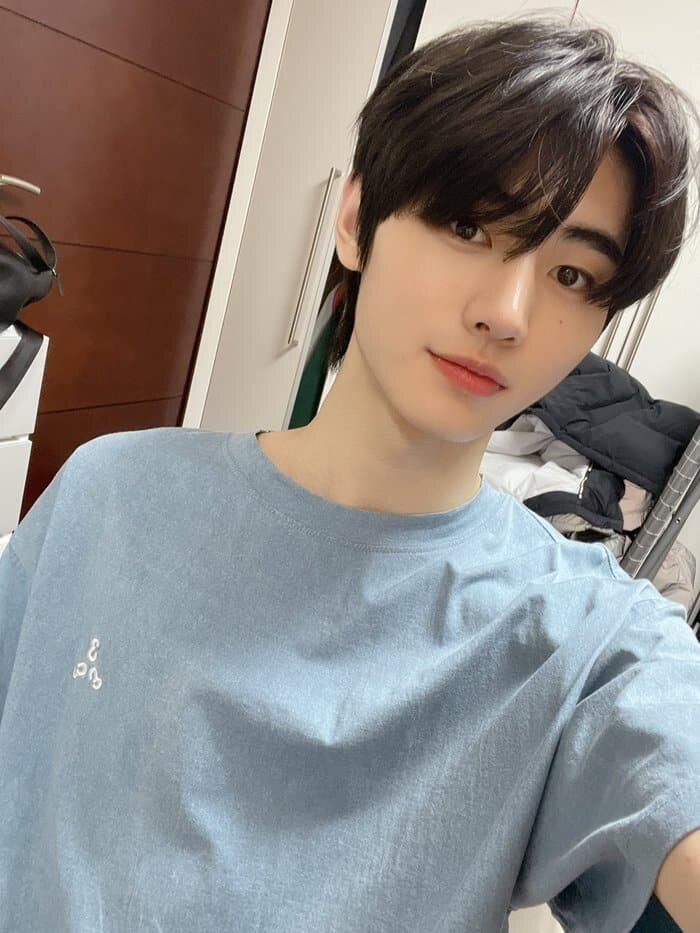 Сон хун дорама. Фанфики сон хун. Корейцы торс ли дон ук. Сон хун актер пресс. Пак сонхун enhypen.