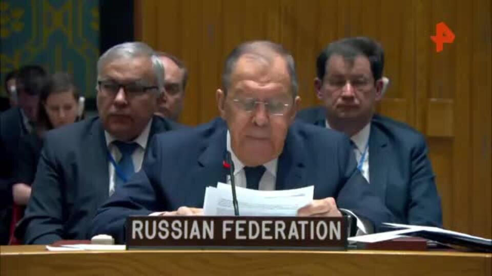 пресс конференции известные. интервью на конференции. пресс конференция актеров. пресс конференции известные. бенедикт камбербэтч и кира найтли.