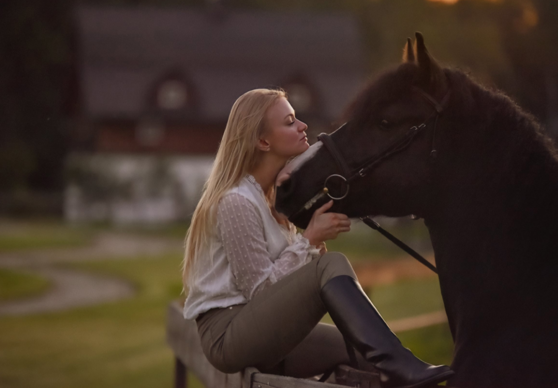 закат солнца саратов. зимнее солнцестояние. закат солнца 23 декабря. солнце зимой. день зимнего солнцестояния.