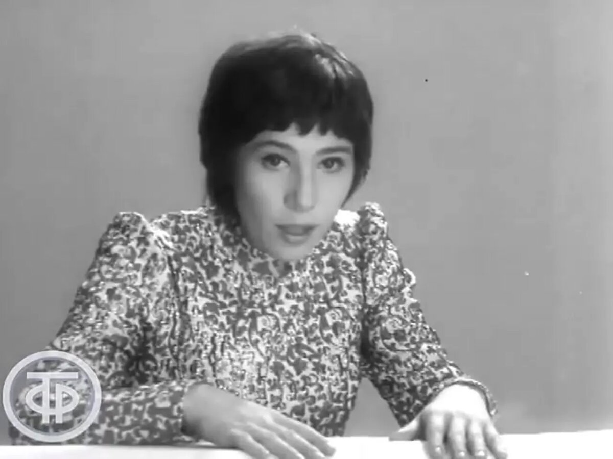 Елена Камбурова — "Кто тебя выдумал, звёздная страна?" ("Маленький ...