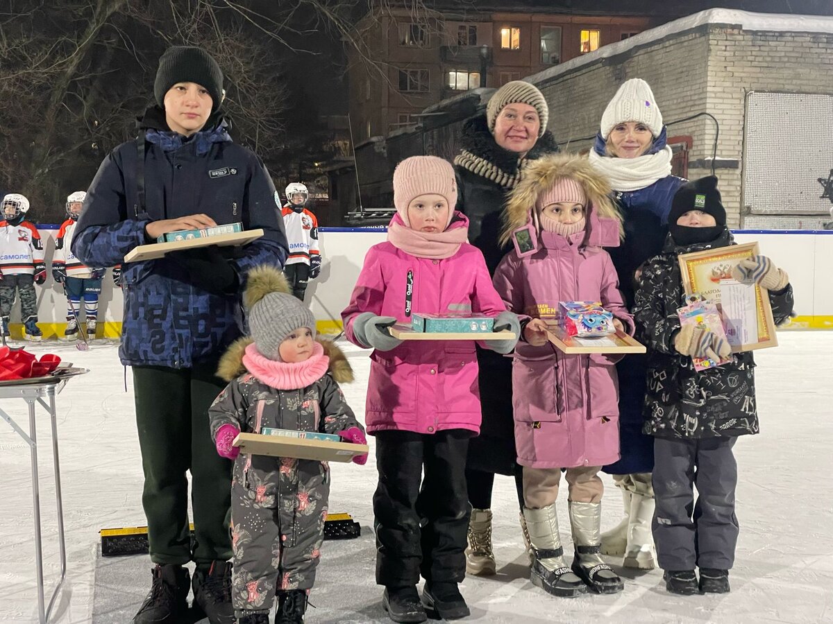 В Сосновоборске определены победители конкурса на лучшую кормушку для белок  экопарка | Газета «Рабочий» в Сосновоборске | Дзен